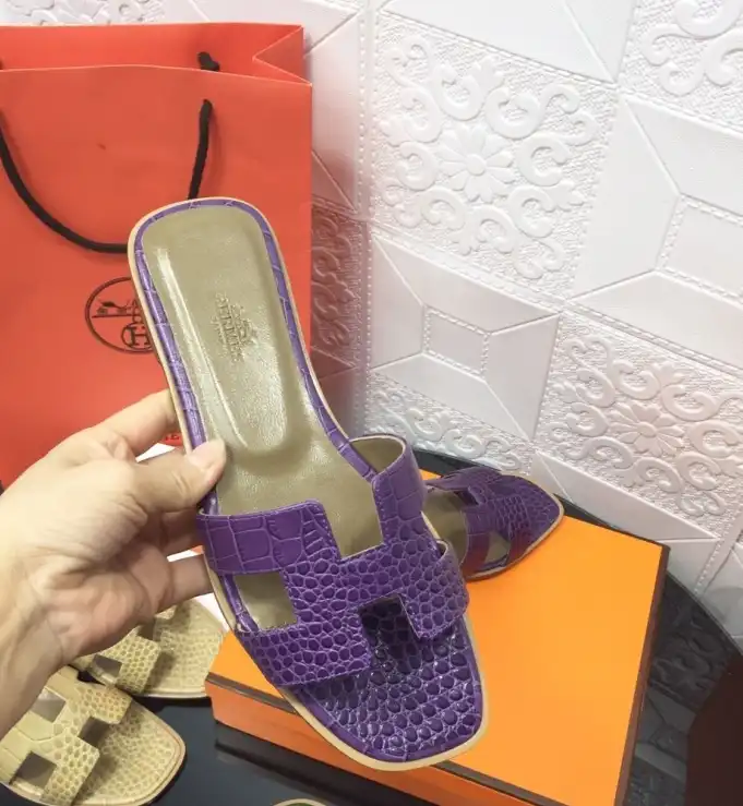 hype Hermes Slippers