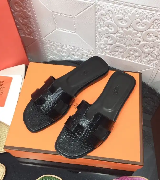 hype Hermes Slippers