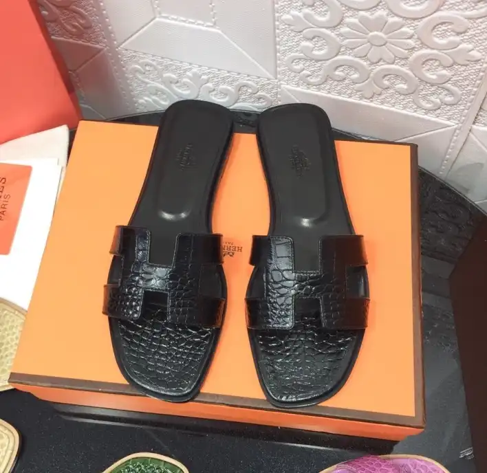 hype Hermes Slippers