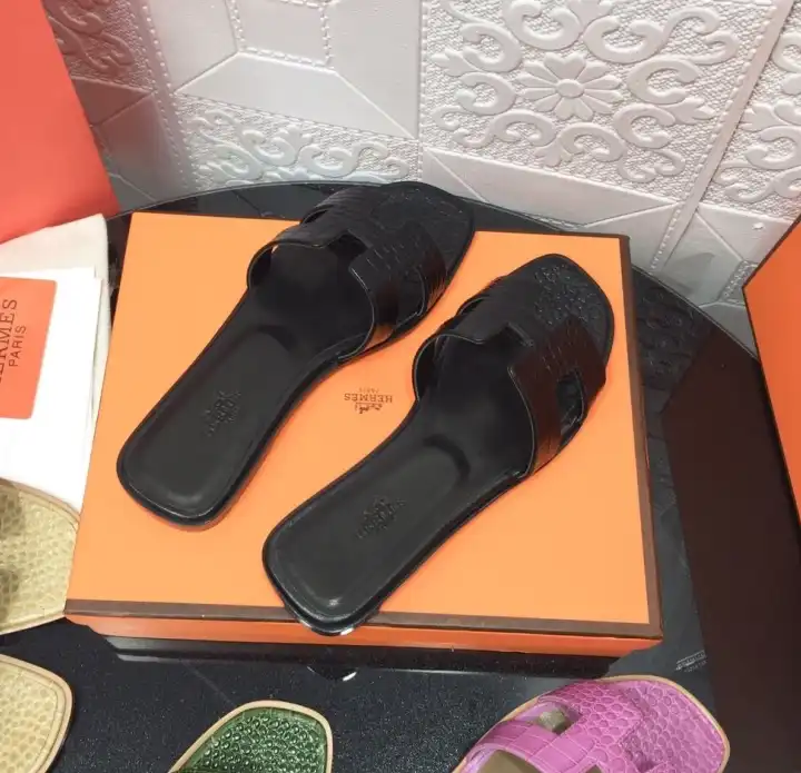 hype Hermes Slippers