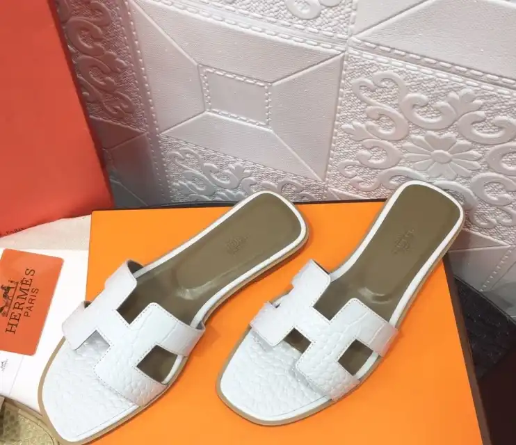 hype Hermes Slippers