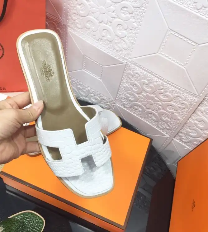 hype Hermes Slippers