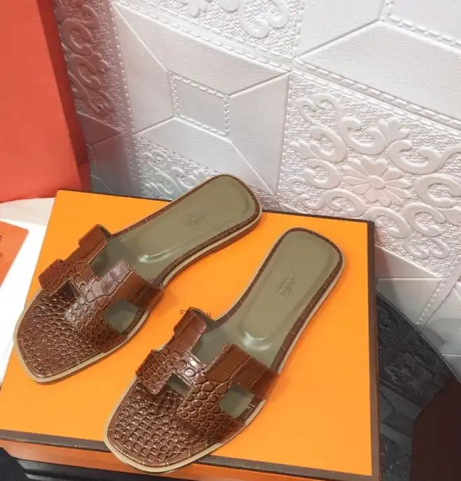 hype Hermes Slippers