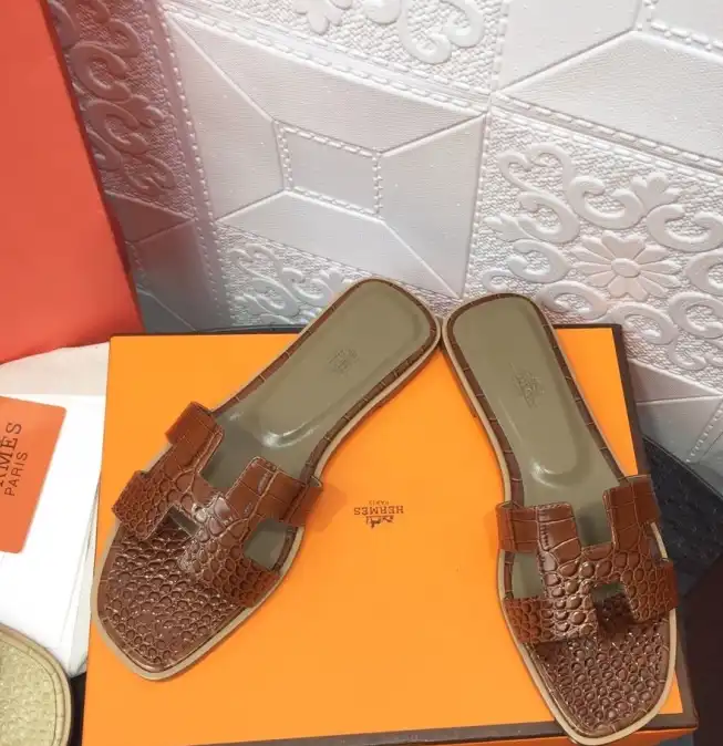 hype Hermes Slippers