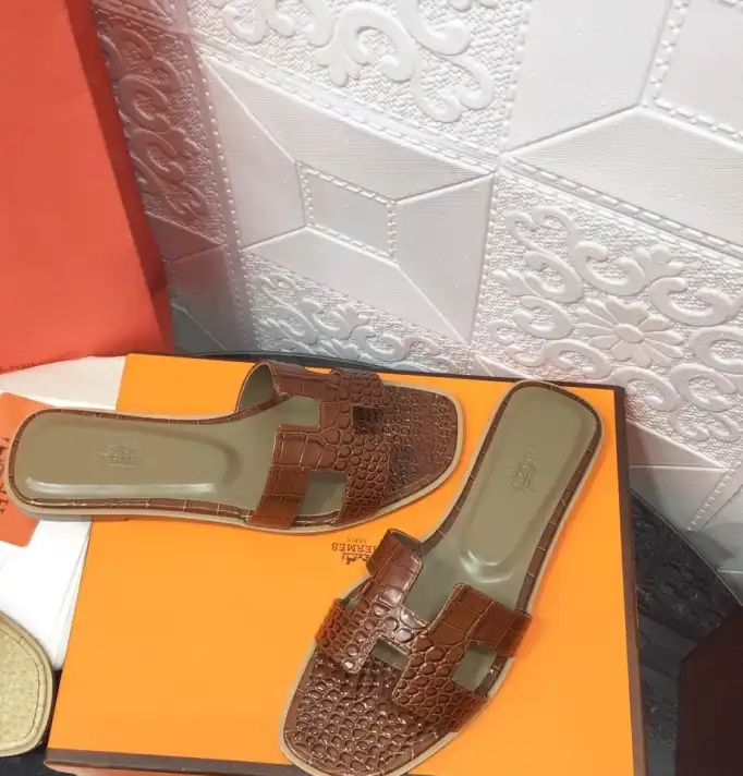 hype Hermes Slippers