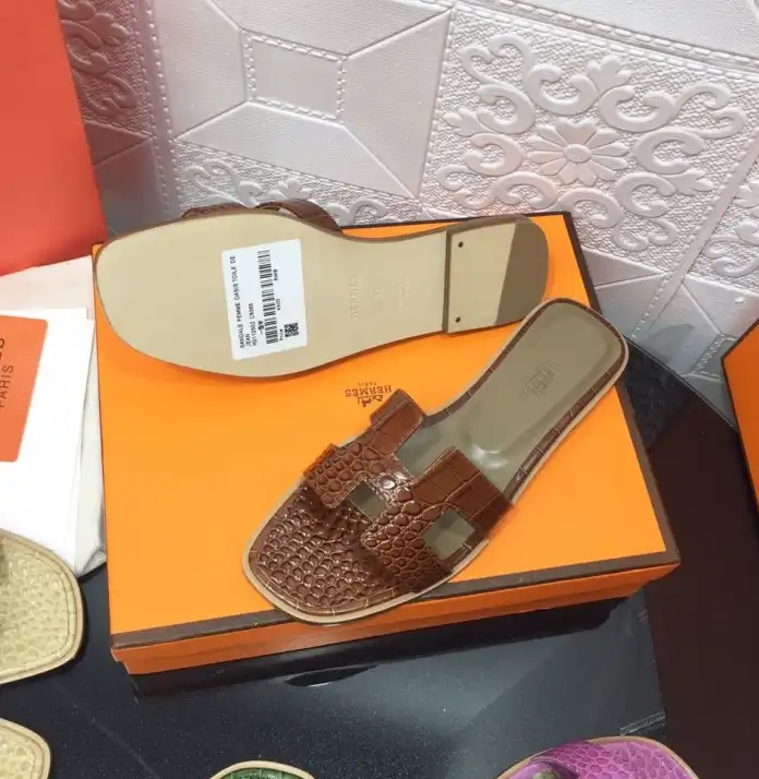 hype Hermes Slippers