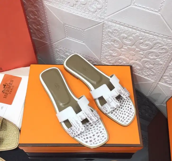 hype Hermes Slippers