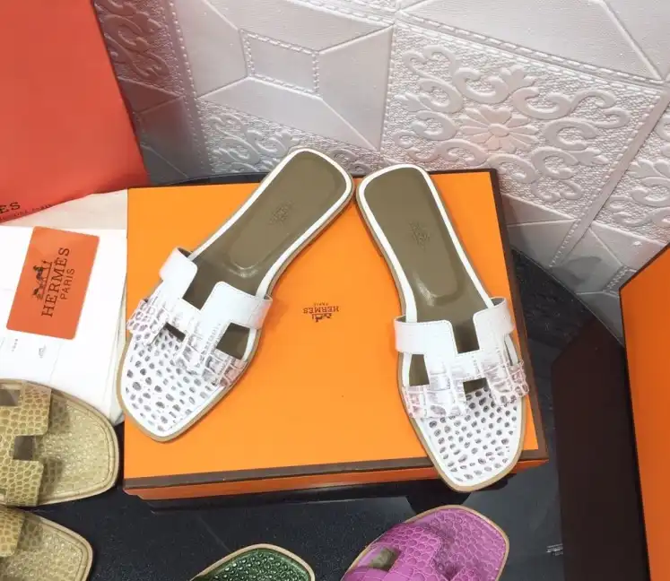 hype Hermes Slippers