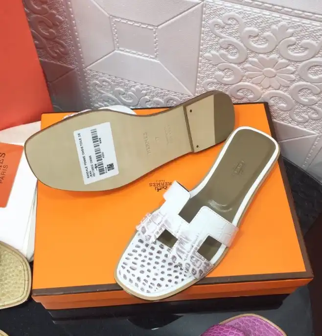 hype Hermes Slippers