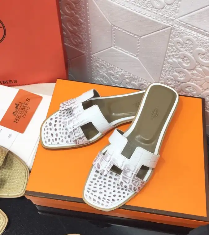 hype Hermes Slippers