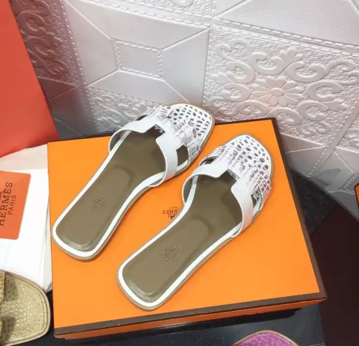 hype Hermes Slippers