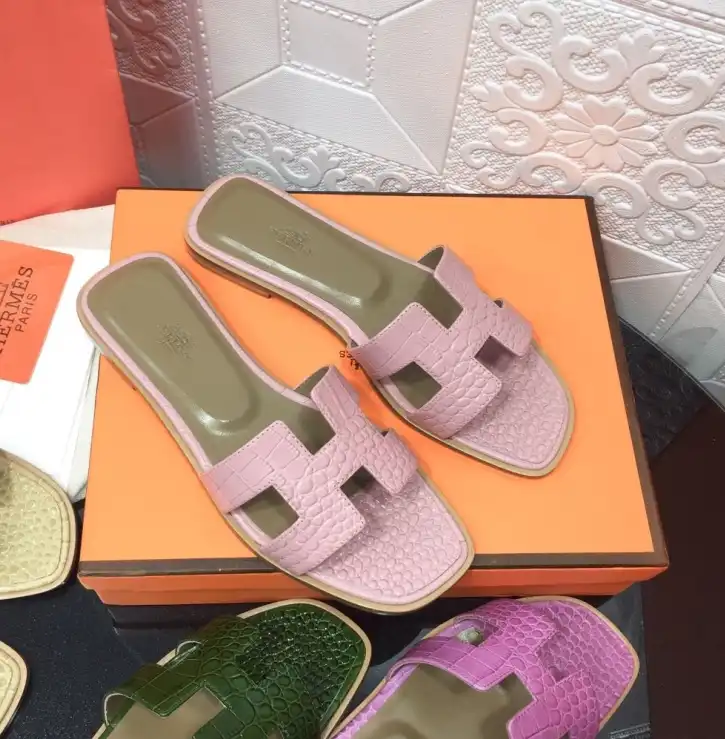 hype Hermes Slippers