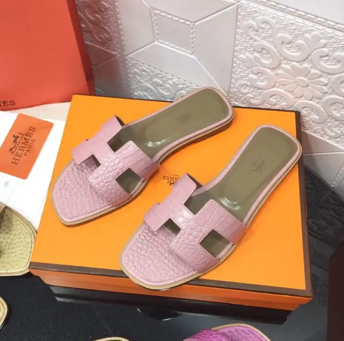 hype Hermes Slippers