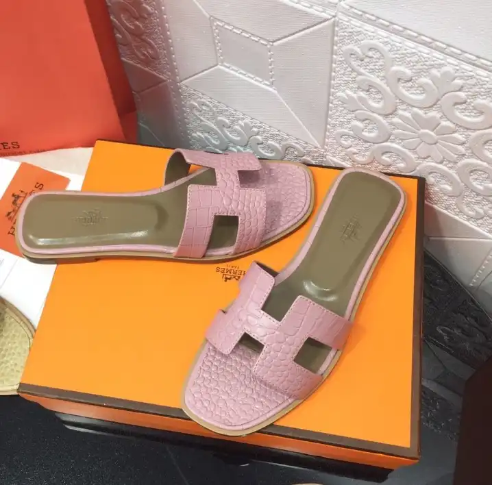 hype Hermes Slippers