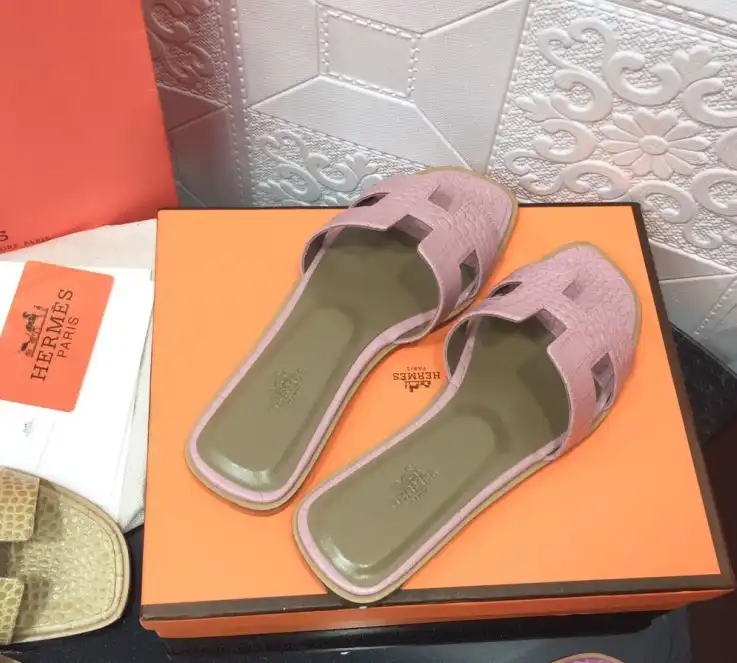 hype Hermes Slippers