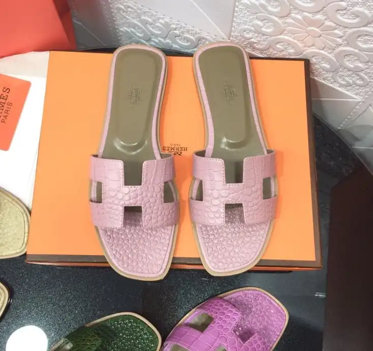 hype Hermes Slippers