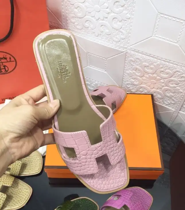 hype Hermes Slippers