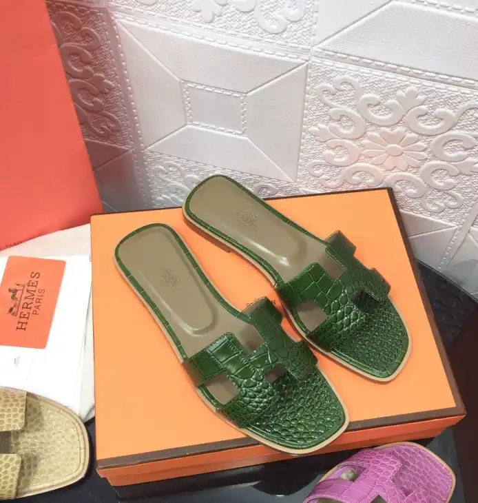 hype Hermes Slippers