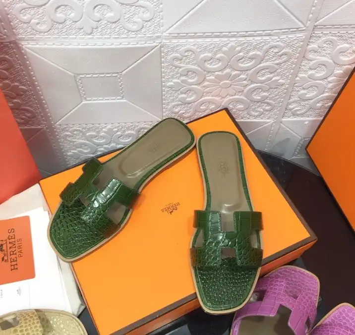 hype Hermes Slippers