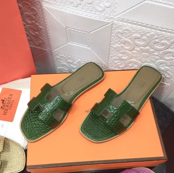 hype Hermes Slippers