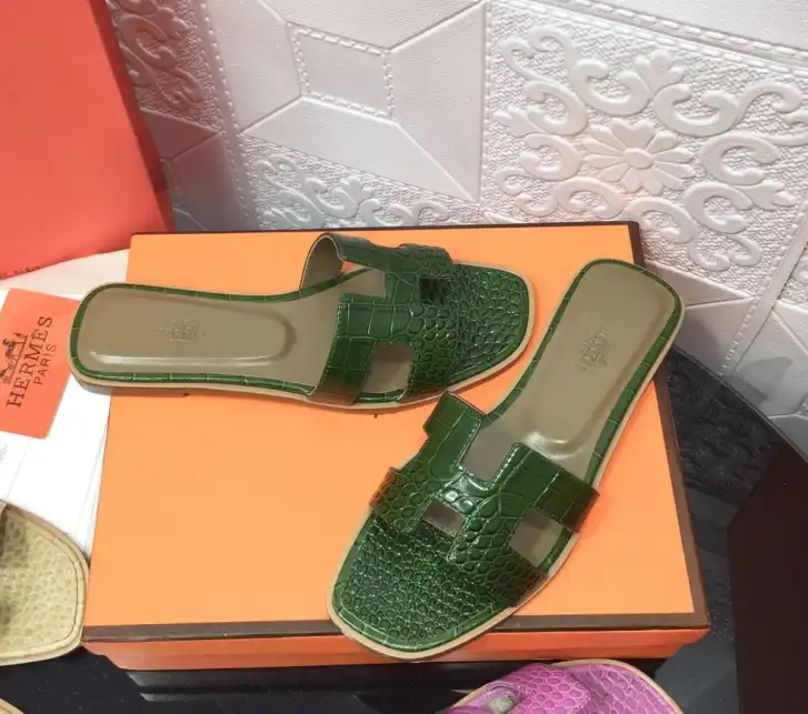 hype Hermes Slippers