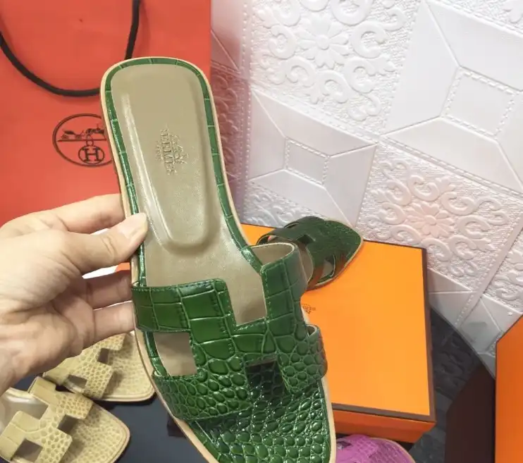 hype Hermes Slippers