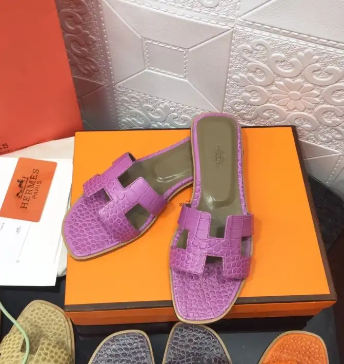 hype Hermes Slippers