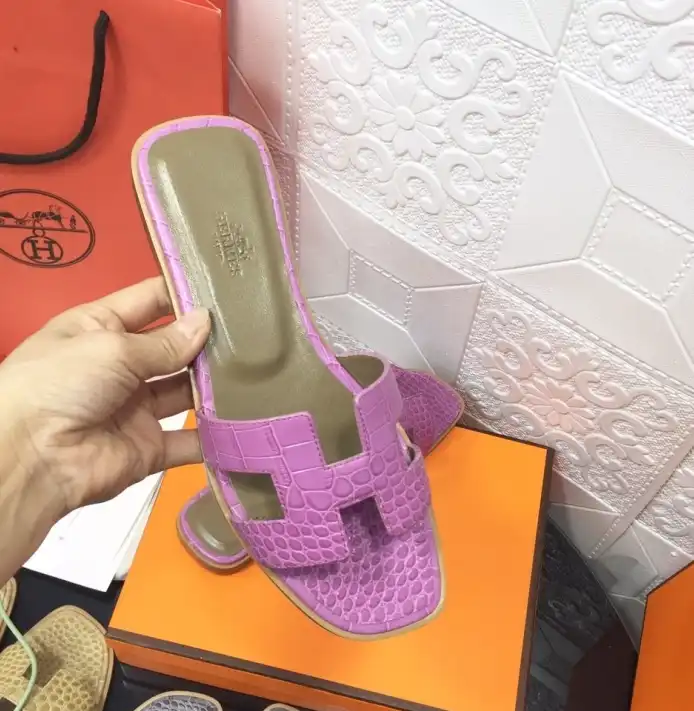 hype Hermes Slippers