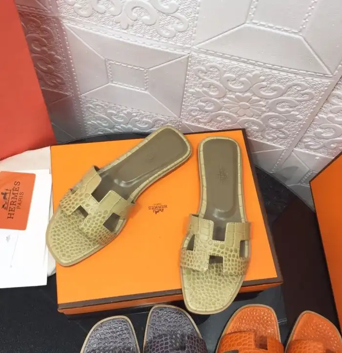 hype Hermes Slippers