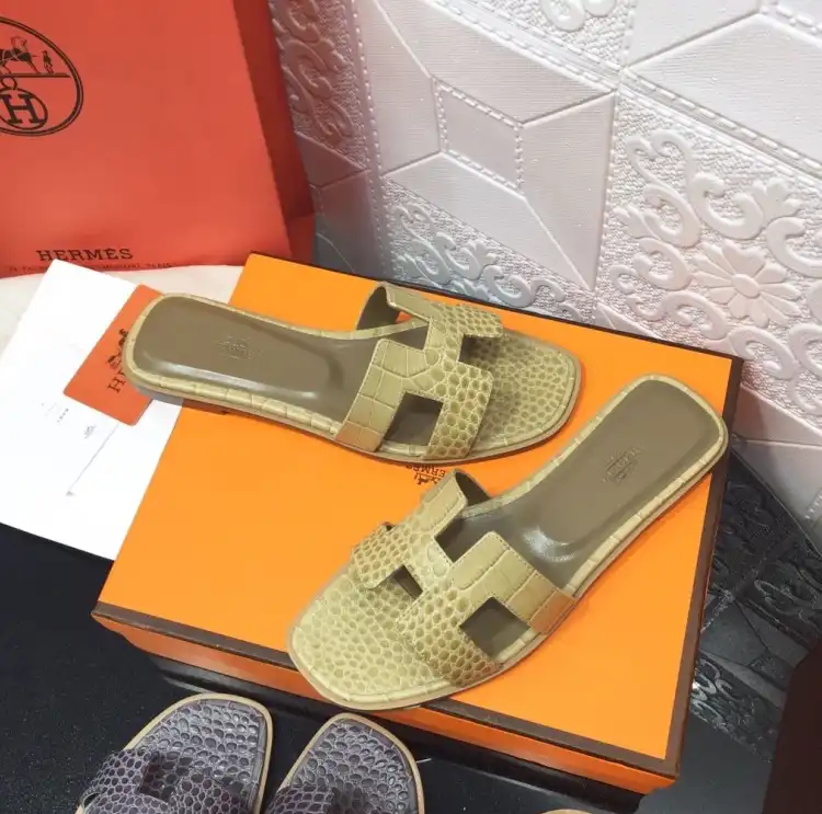 hype Hermes Slippers