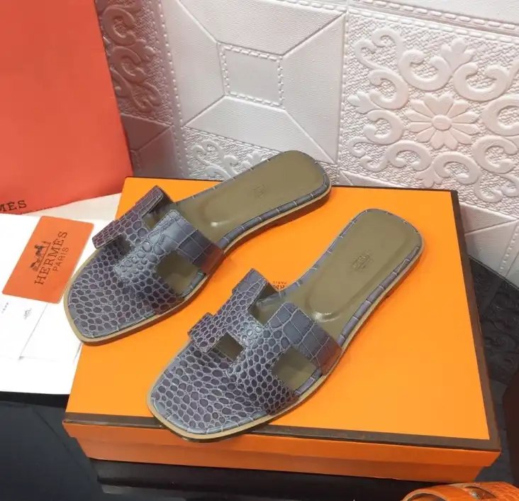 hype Hermes Slippers