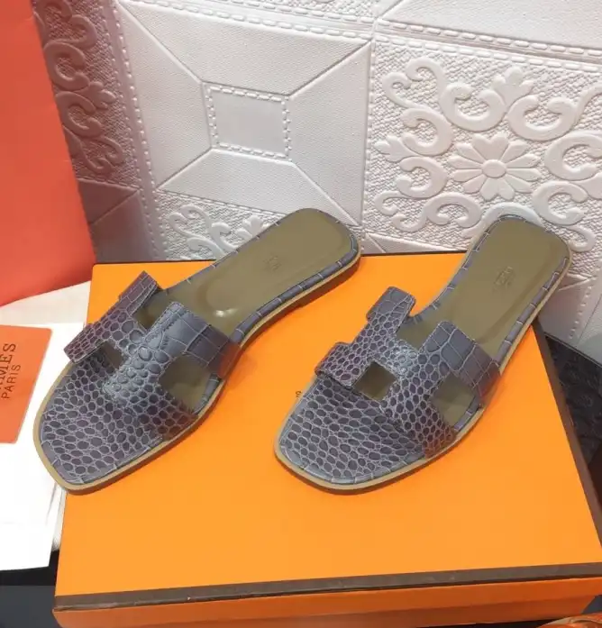 hype Hermes Slippers