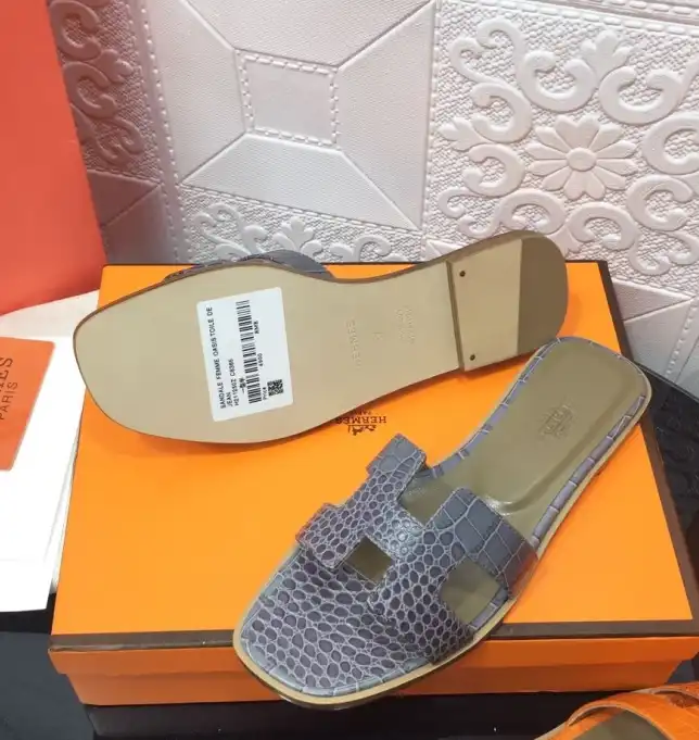 hype Hermes Slippers