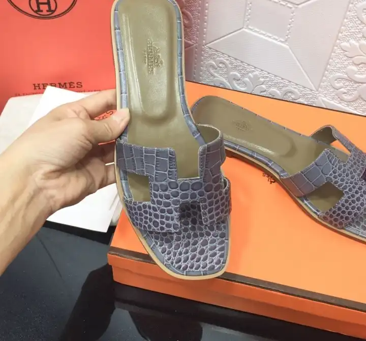 hype Hermes Slippers