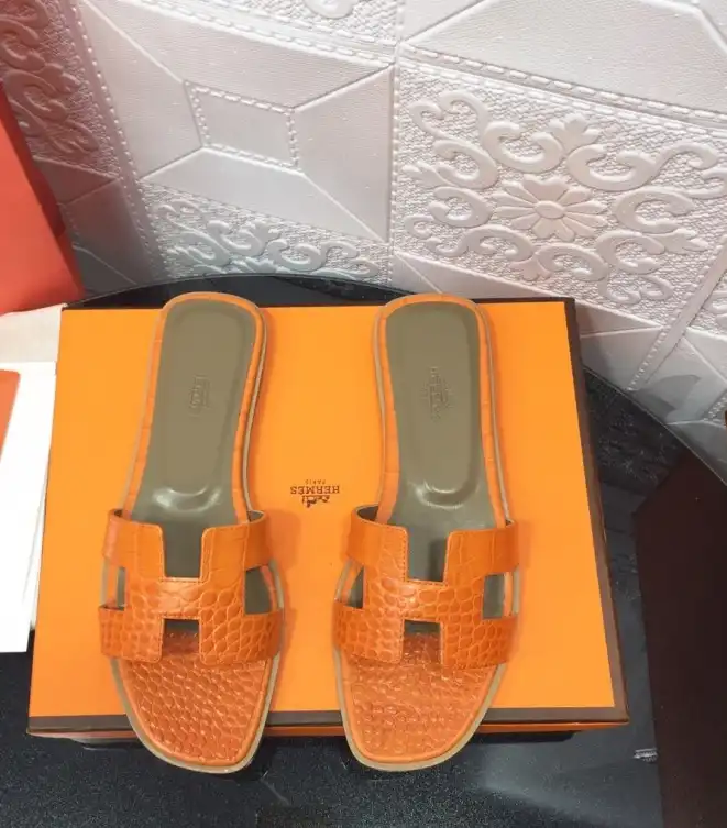 hype Hermes Slippers