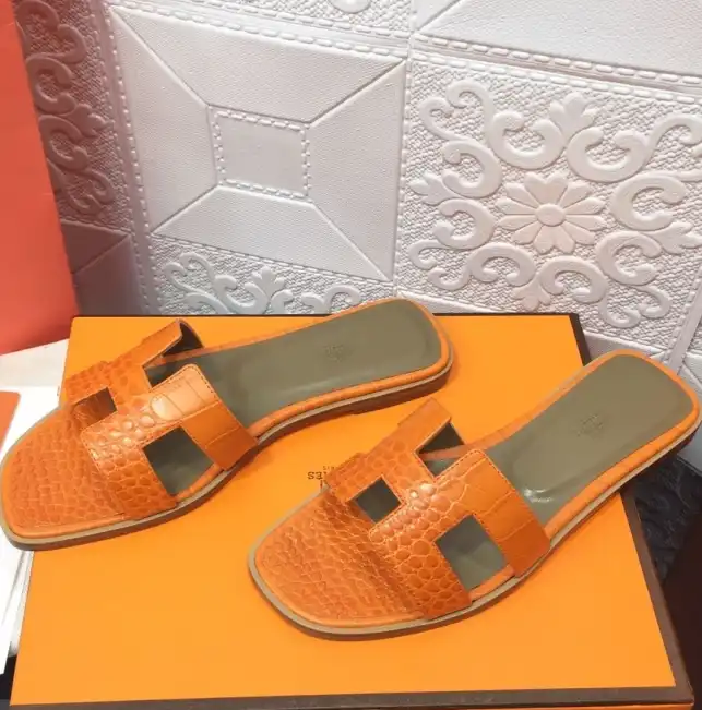 hype Hermes Slippers