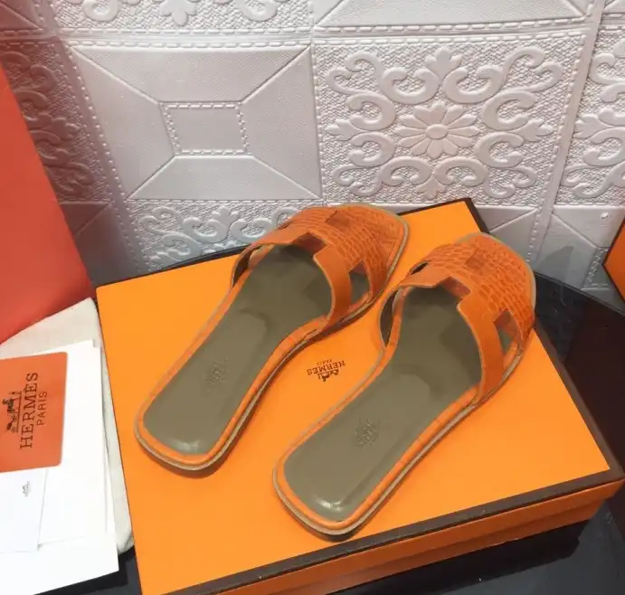 hype Hermes Slippers