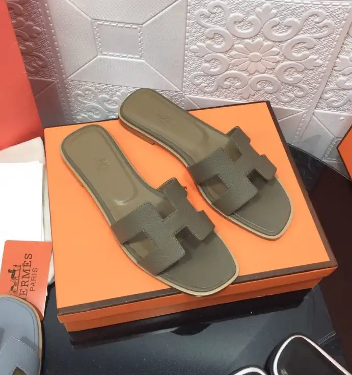 hype Hermes Slippers