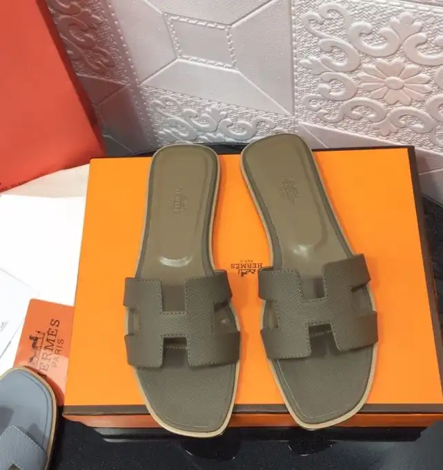 hype Hermes Slippers