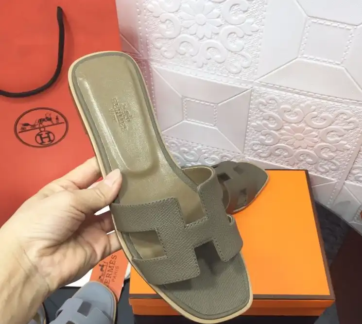 hype Hermes Slippers