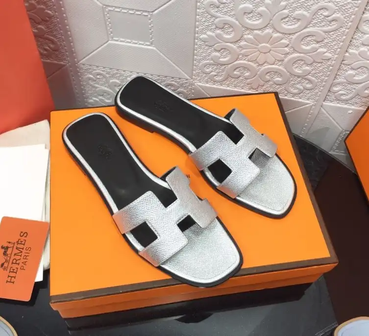 hype Hermes Slippers