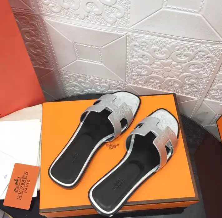 hype Hermes Slippers