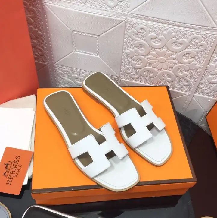 hype Hermes Slippers