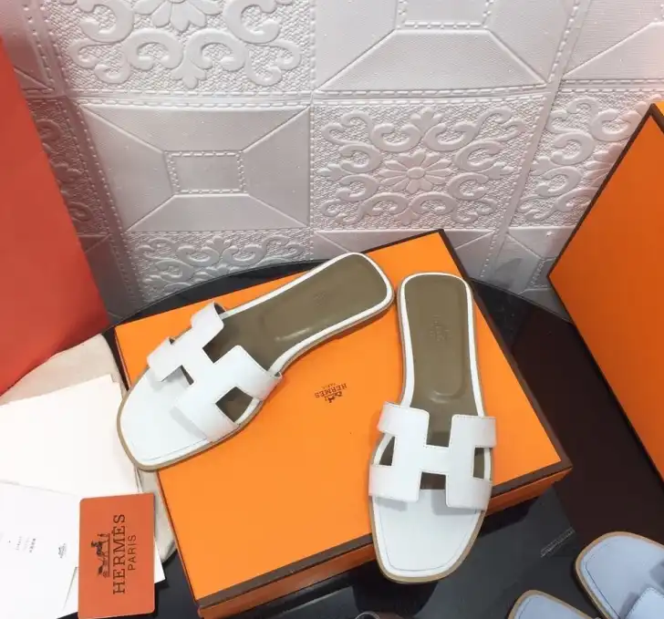 hype Hermes Slippers