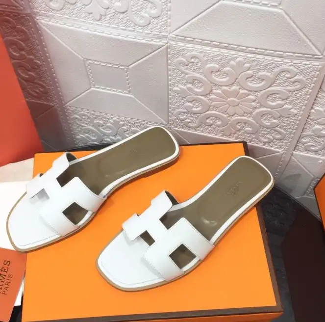 hype Hermes Slippers