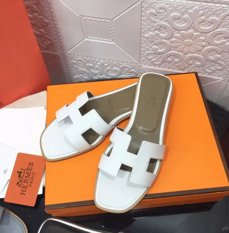 hype Hermes Slippers