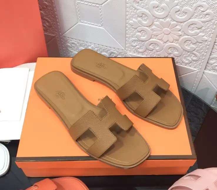 hype Hermes Slippers