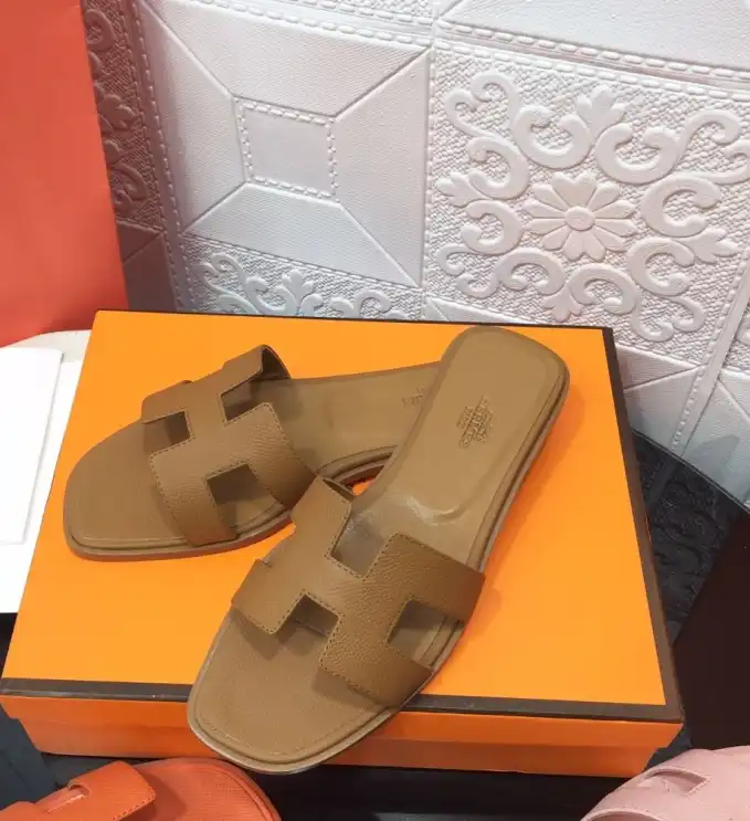 hype Hermes Slippers