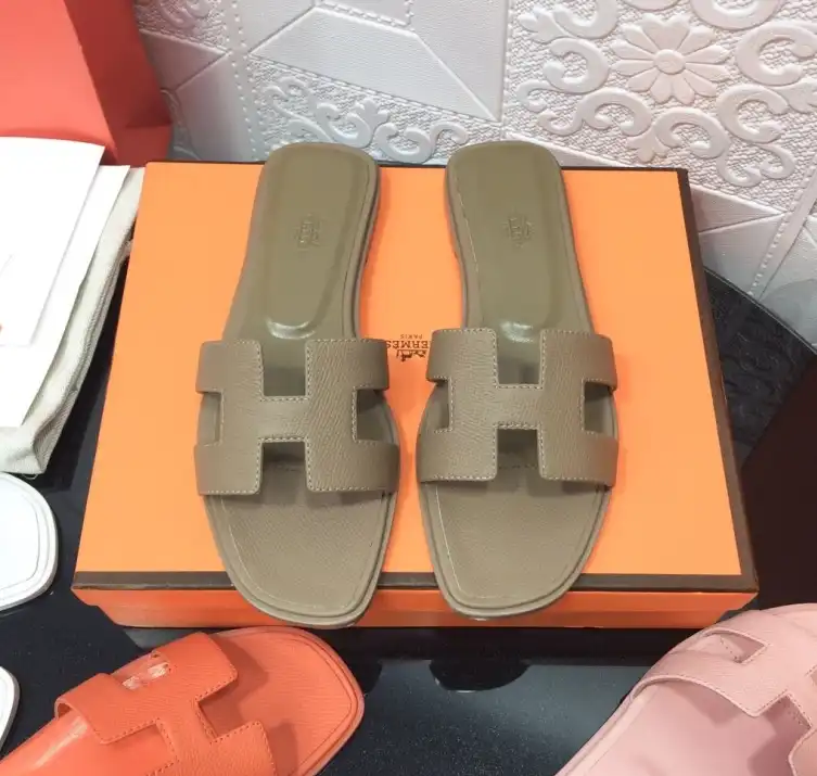 hype Hermes Slippers