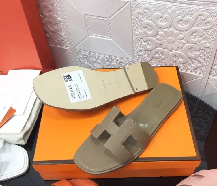 hype Hermes Slippers